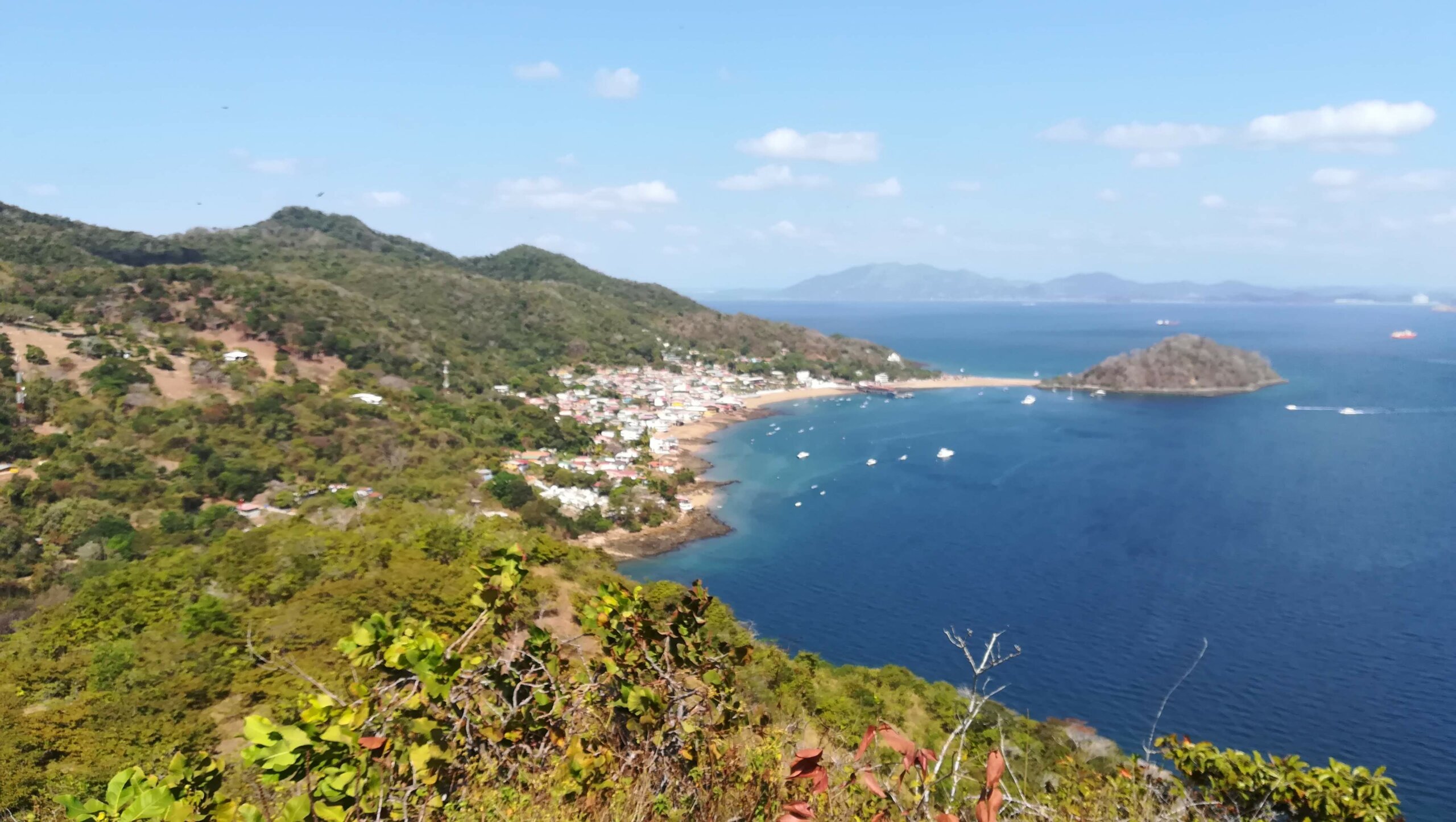 cerro la cruz isla taboga panama