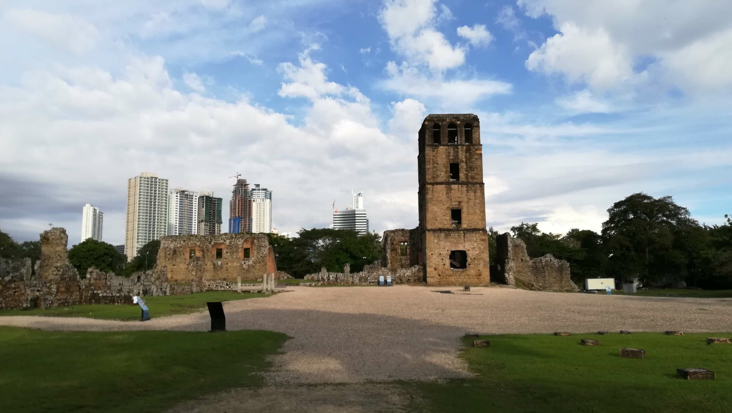 torre de panama viejo panama